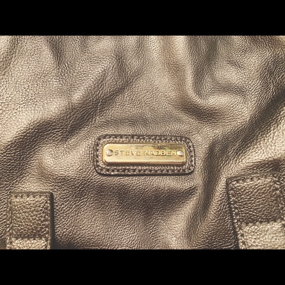 Steve Madden silver tote - Picture 2 of 2